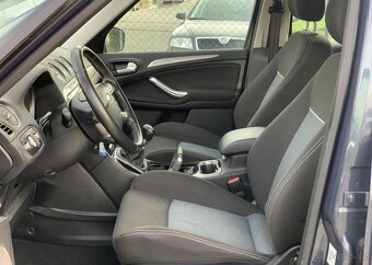 Ford S-MAX 2.0TDCi 7MÍST KLIMA TEMPOMAT manuál 103 kw - 5