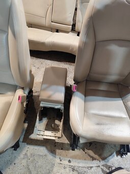 Kožený (krémová) interiér Subaru Outback BS 2018 - 5