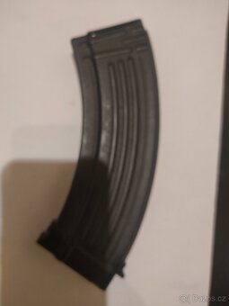 Airsoft zásobník AK 47, kov, na 600 kuličekAirsoft zásobník - 5
