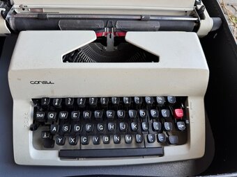 psací stroj Consul - 5