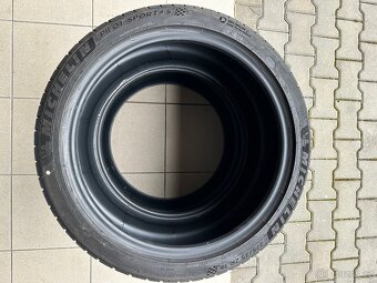 Michelin Pilot Sport 4S - 275/35/19 - 5