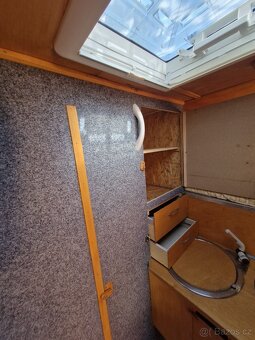 Unikátní Ford Transit 4x4 s odnímatelnou obytnou nástavbou - 5