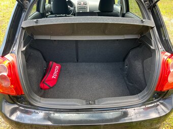 Auris 1.33i - 5