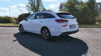 Hyundai i30 1.5 T-GDI MHEV Style FL combi - 5