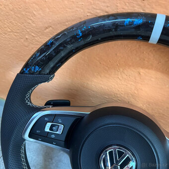 VOLANT VOLKSWAGEN R RLINE GTD GTI - KOZA / Modry KARBÓN - 5