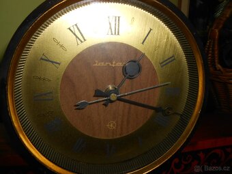 Staré hodiny JANTAR - funkční - známky stáří - foto - 5