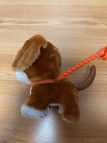 Hasbro pejsek na vodítku FurReal - 5