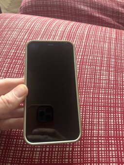 Apple iPhone 128 GB černý - 5