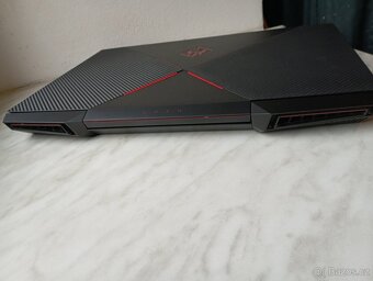 HP omen 17 herní obr 17.3 Full HD 24g DDR 4 - 5