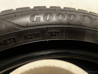 Zimní pneu Goodyear 225/50 R18 - 5