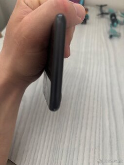 IPhone SE 2020 - 5
