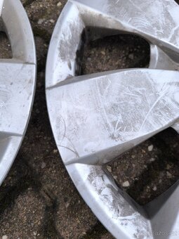 Original Toyota 16" poklice - 5