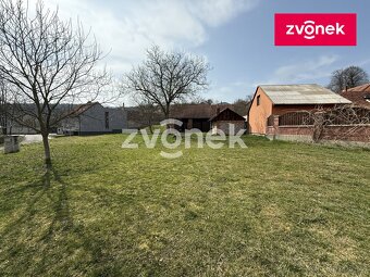 Pozemek Dobrkovice - centrum obce, pěkná a klidná lokalita - 5