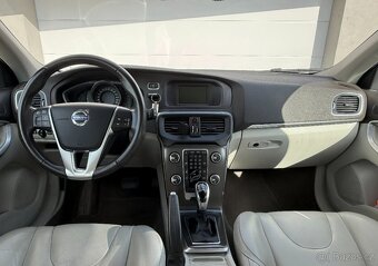 Volvo V40 Cross Country Momentum,1596 cm3, 132kW - 5
