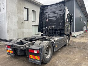 Volvo - 5