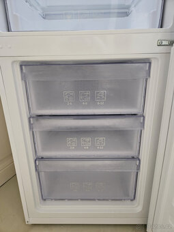 Lednice Beko RCSA 365 K30W - 5