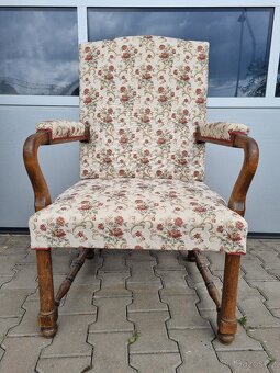 Starožitné křeslo - 5