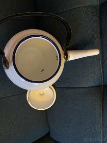 Stará smaltovaná konvička - 5