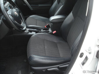 Toyota Auris 1.8 Hybrid e-CVT Executive - 5