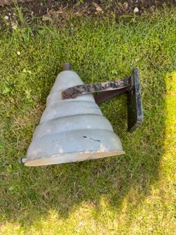 Industriální lampy v nálezovém stavu - 5