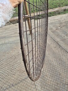 Kovový kryt na příkrmiště/ víko na příkrmiště - 5