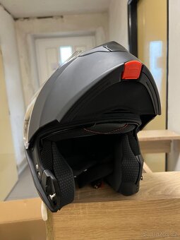 Výklopná helma na motorku ULTIMATE SPEED - 5