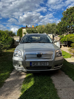 Toyota Avensis 2.0 D-4D - 5