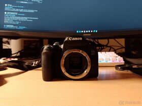 Canon 850d + 2 objektivy + příslušenství - 5
