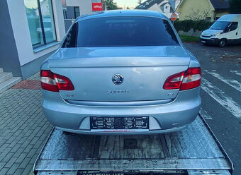 Vůz na náhradní díly Škoda Superb 2 sedan 2012 CDAA LHC LA7W - 5