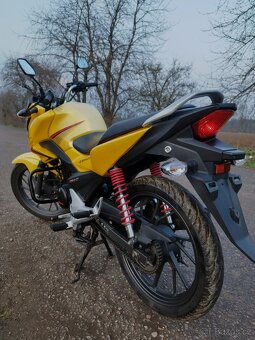Honda CB125f - 5