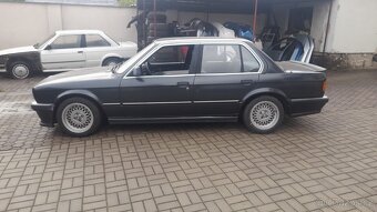 Bmw E30 318i/A - 5