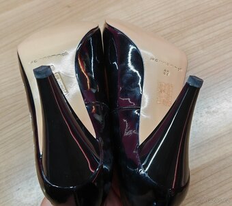 Lakované lodičky s hvězdami, vel 39 - 5