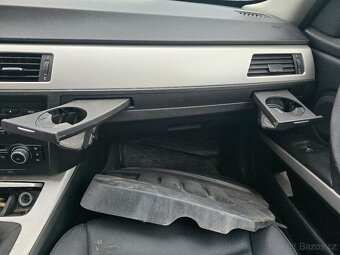 BMW E91 ,E90 318d r.2010 facelift na ND - 5