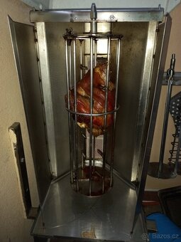 Plynovy gril na gyros. - 5
