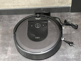 NOVÝ ..Robotický vysavač iRobot Roomba i7 7158 Black - 5