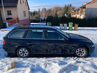 BMW 520i - 5