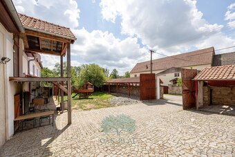 Prodej zemědělská usedlost 883 m2, pozemek 6 835 m2 - Velká  - 5