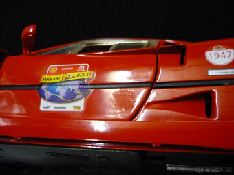 Ferrari F40 Hot Wheels 1/18 - 5