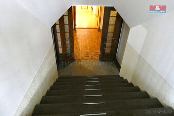 Pronájem obchod a služby, 394 m², Kolín, ul. Husovo náměstí - 5
