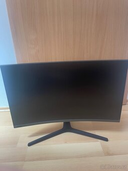 27” Herní monitor Samsung (zakřivený) CRG50 - 5