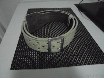 Opasek,pouzdro na pistoli a zasobník - 5