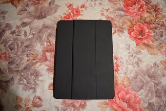 Apple iPad Pro 9.7-inch - A1673, (Wi-Fi Only), 256GB, (10) - 5