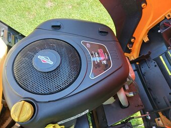 Zahradní traktor Stiga Estate 6102 - 5