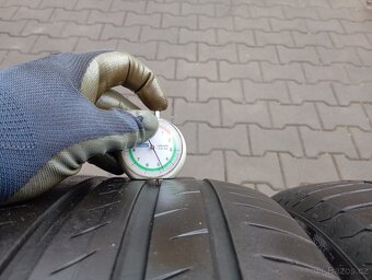 235/50/19 letní pneu continental - 5