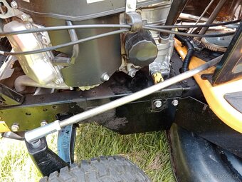 Zahradní traktor Cub Cadet XT2 PS107 - 5