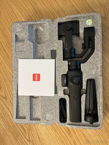 Gimbal Zhiyun Smooth 4 - novy - 5