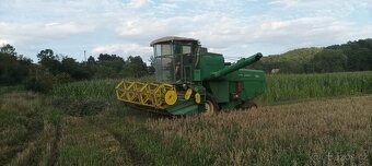 John Deere 630 - 5
