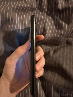 Apple Iphone XR - 64gb černá/black - 5
