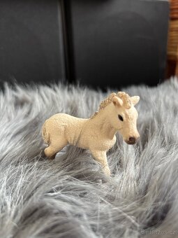 Schleich kůň a Schleich hříbě - 5