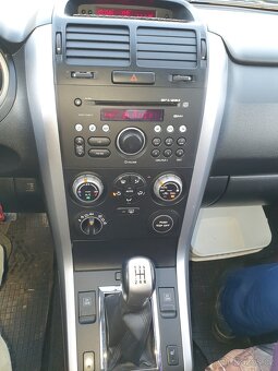 Suzuki , Grand Vitara ,  1,9 DDiS , 4X4 , 3 dveře . - 5